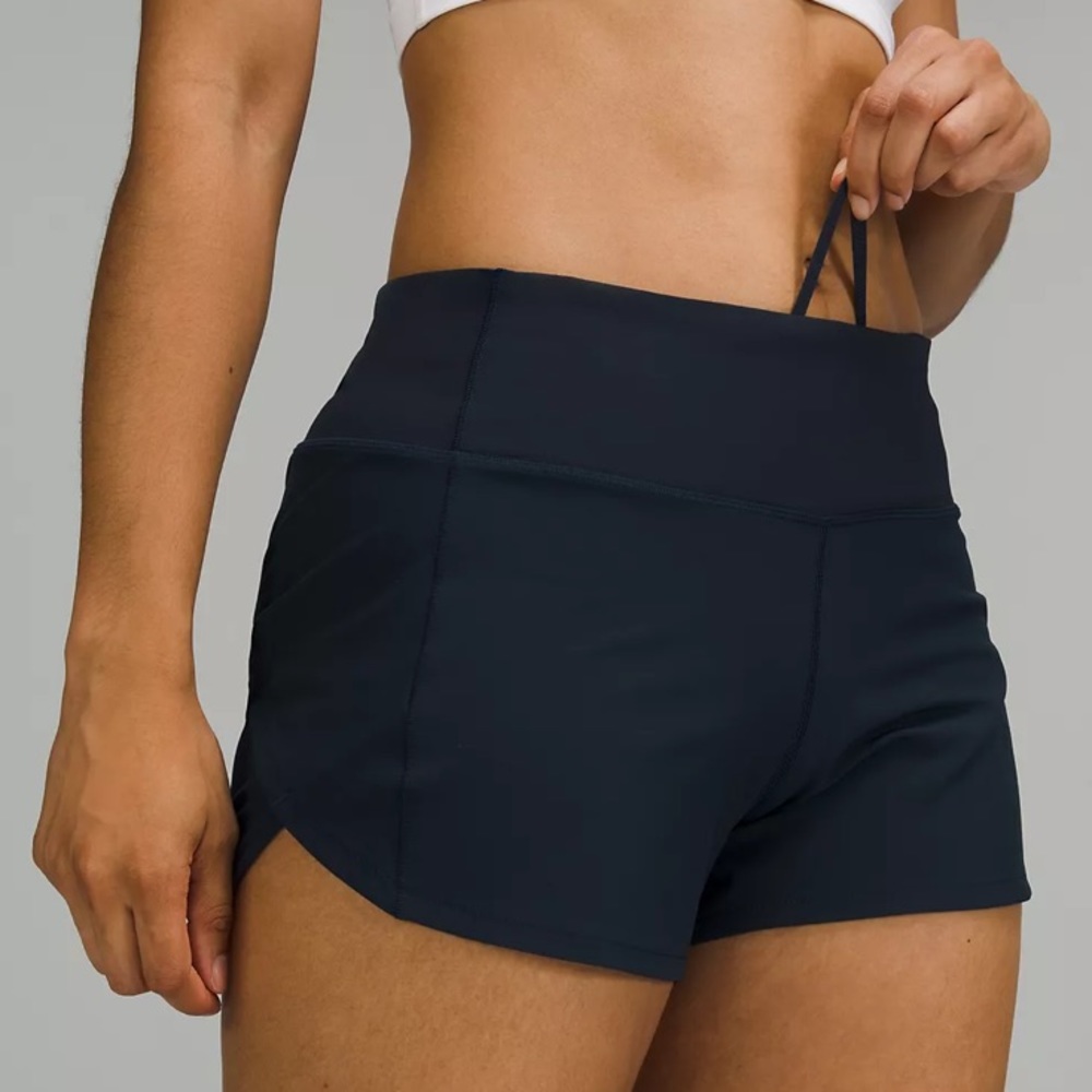 Lululemon Speed Up Mid-Rise Lined Short 4” in Navy